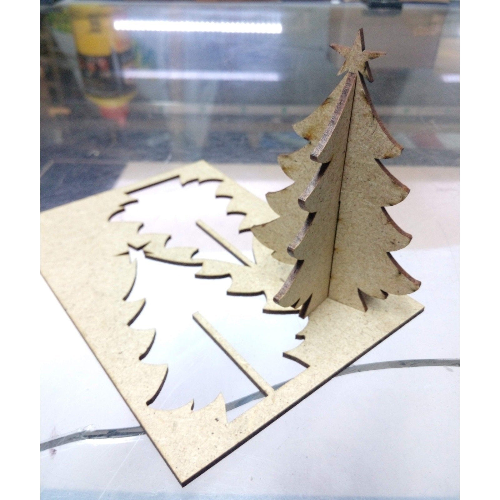 "Service de Découpe Laser sur Mesure"