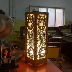 "découpe de bois au laser lampes"