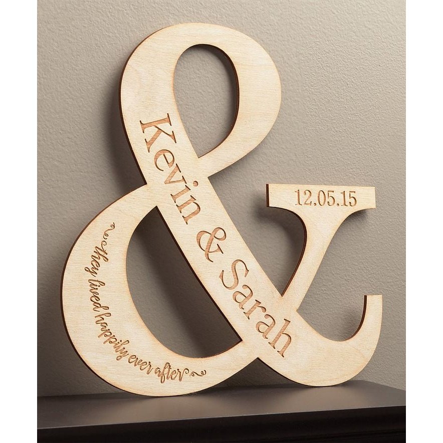 "décoration de table mariage gravé au laser"